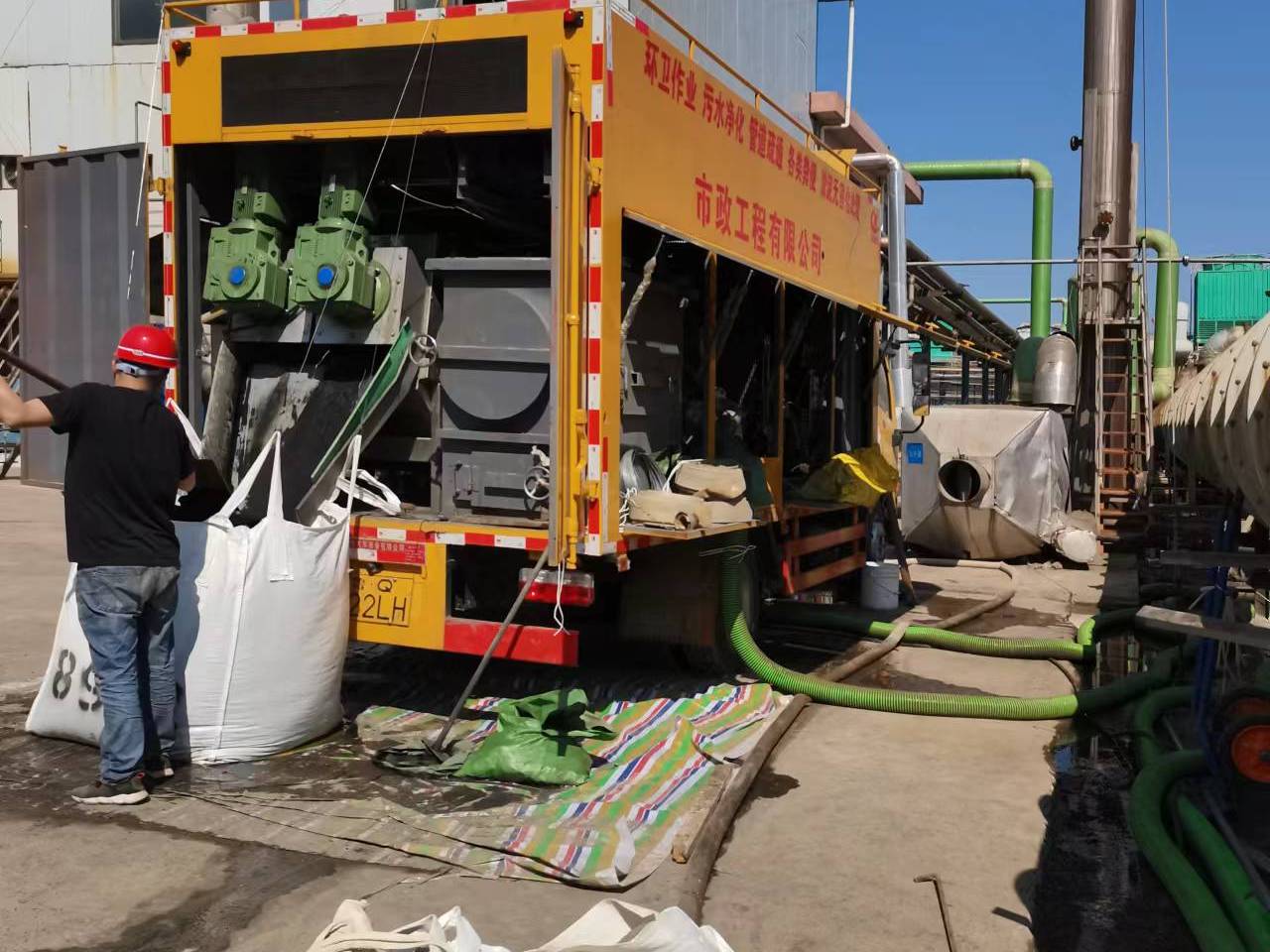 阿坝淤泥压干处理